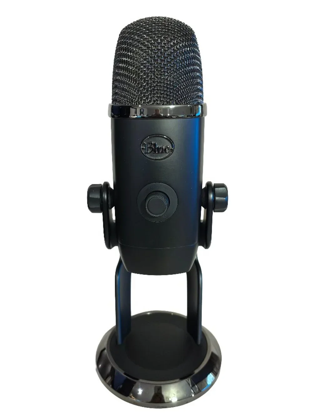 Blue Yeti USB Microphone Blackout Edition w/ Stand Studio Streaming Mic